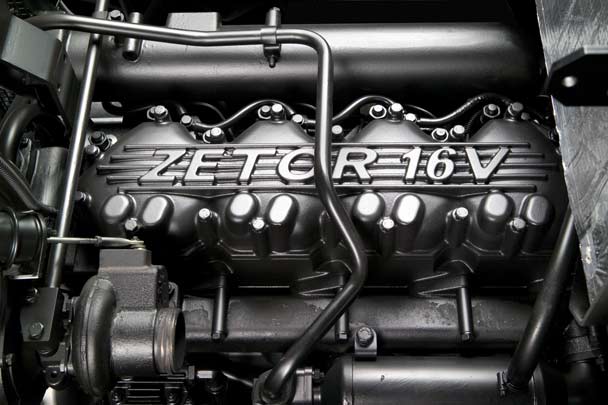 Zetor engine 16 V